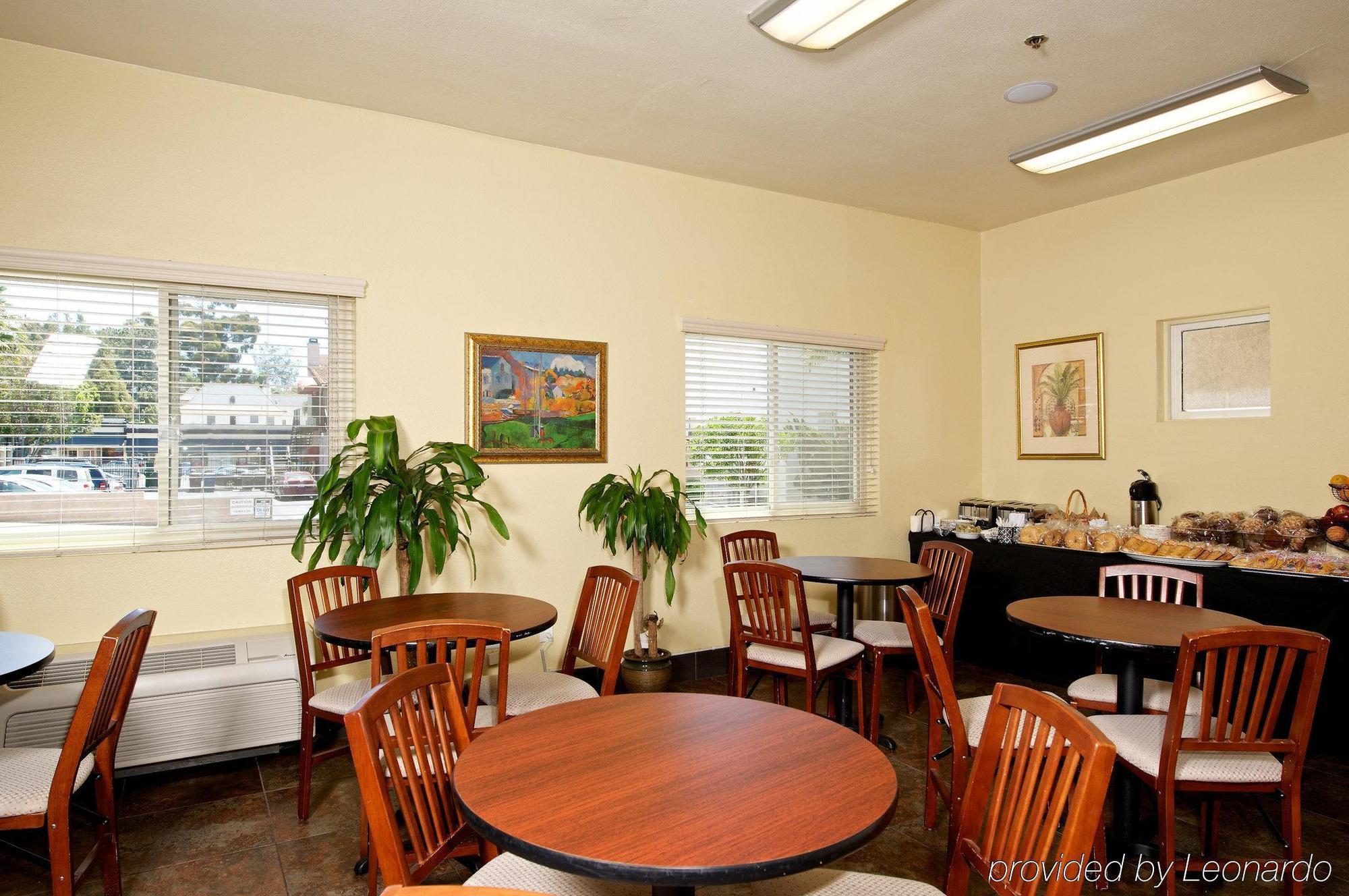 Quality Inn San Diego Downtown North Ресторан фото
