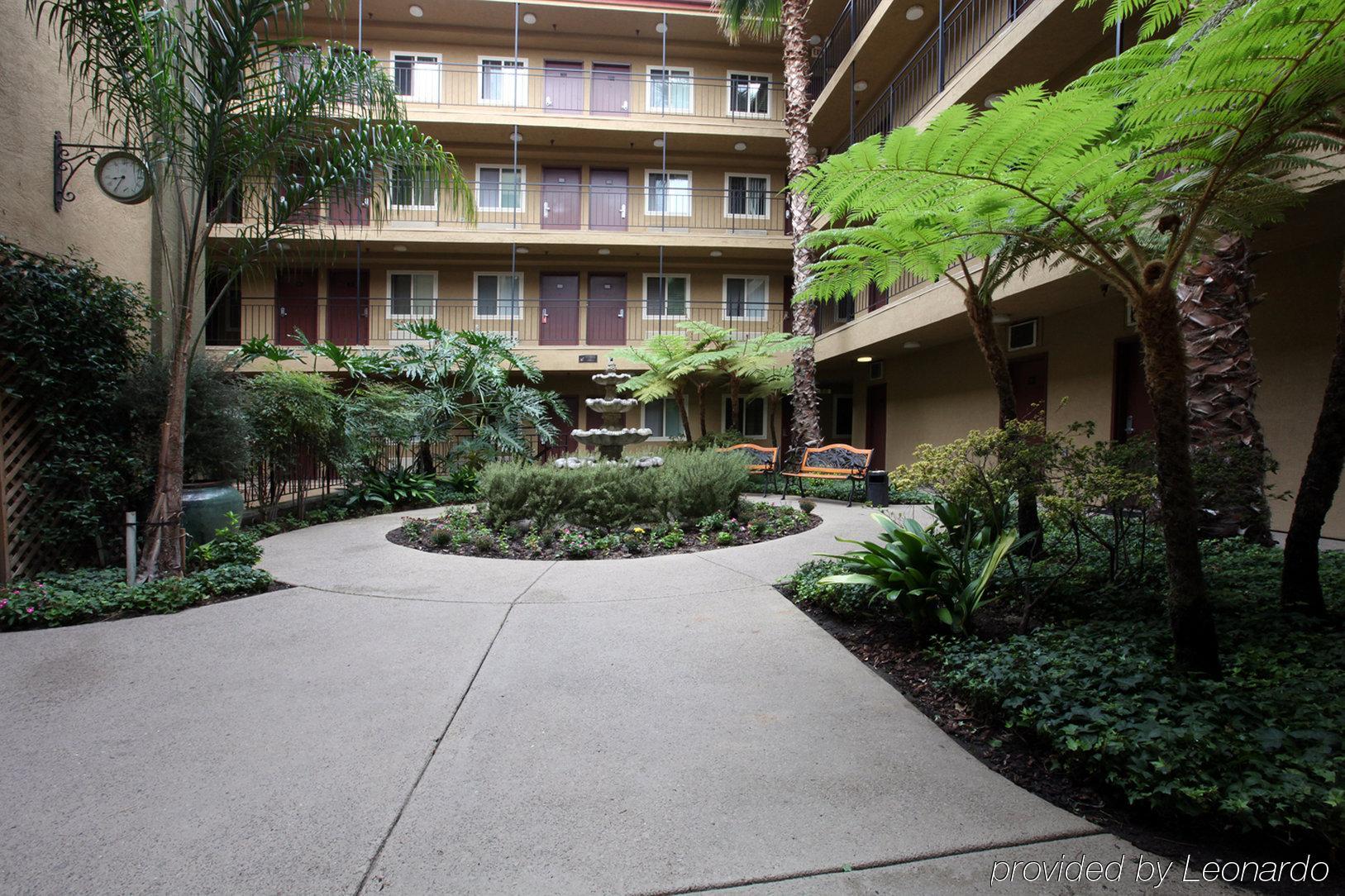 Quality Inn San Diego Downtown North Экстерьер фото
