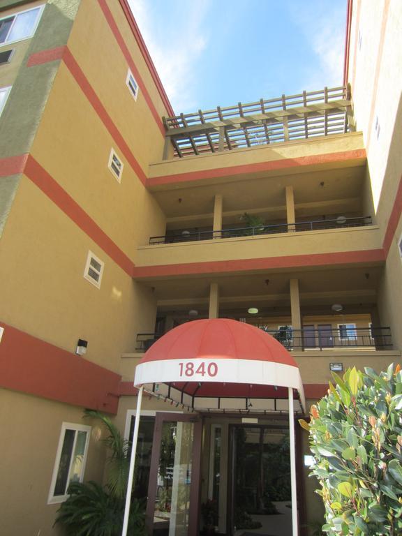 Quality Inn San Diego Downtown North Экстерьер фото