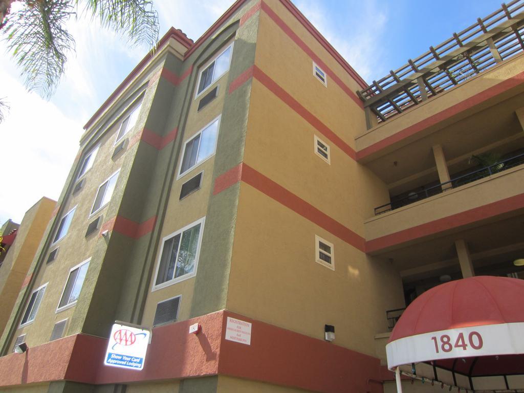 Quality Inn San Diego Downtown North Экстерьер фото