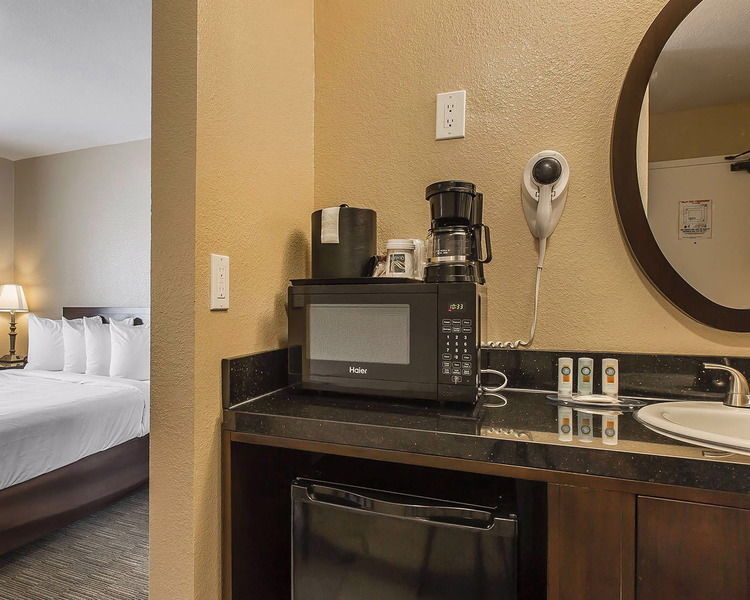 Quality Inn San Diego Downtown North Экстерьер фото