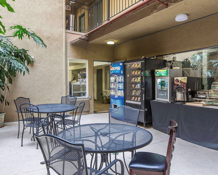Quality Inn San Diego Downtown North Экстерьер фото