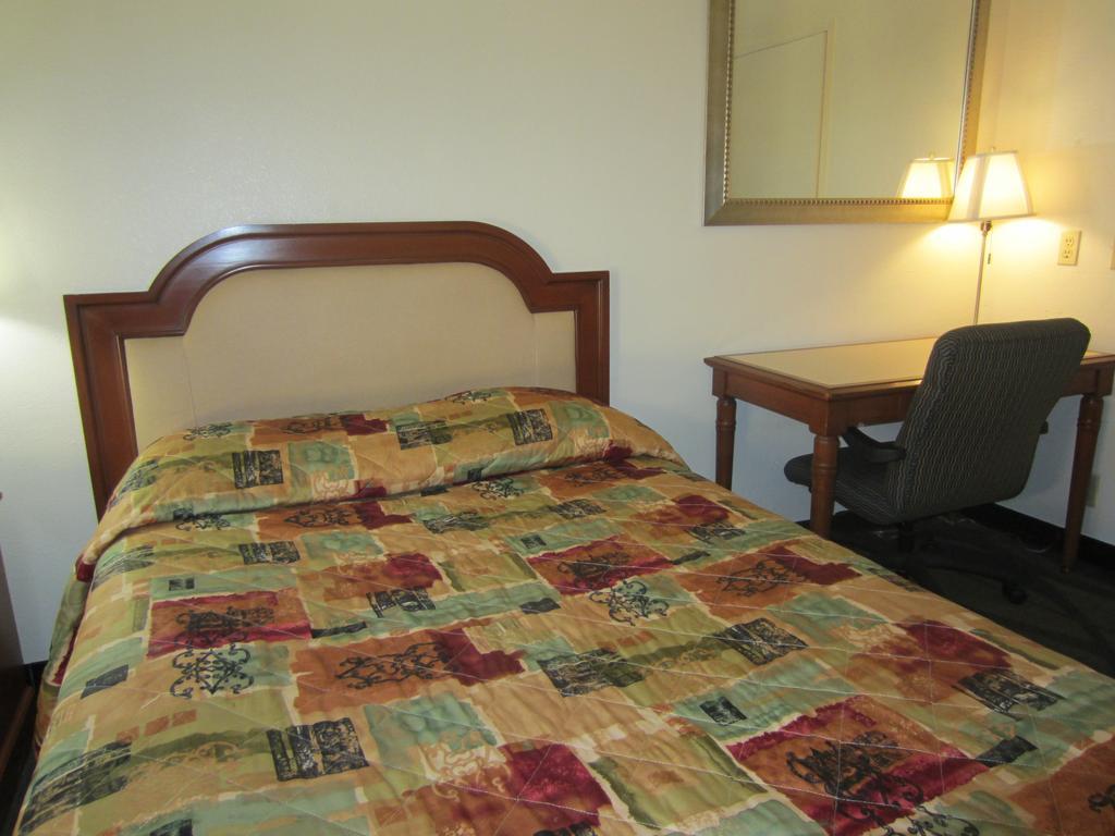 Quality Inn San Diego Downtown North Экстерьер фото