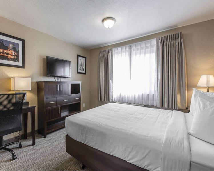 Quality Inn San Diego Downtown North Экстерьер фото